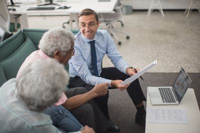 Advisor meeting with a client